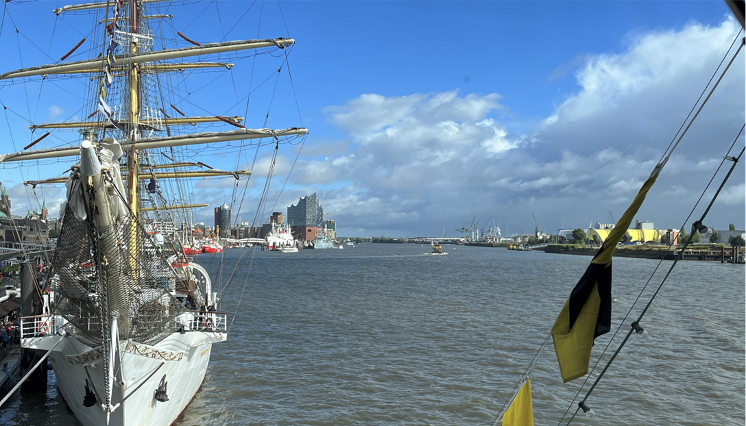 【德國】世界最大港口慶祝活動 漢堡（Hamburg）港口節 各式豪華船艦任你看